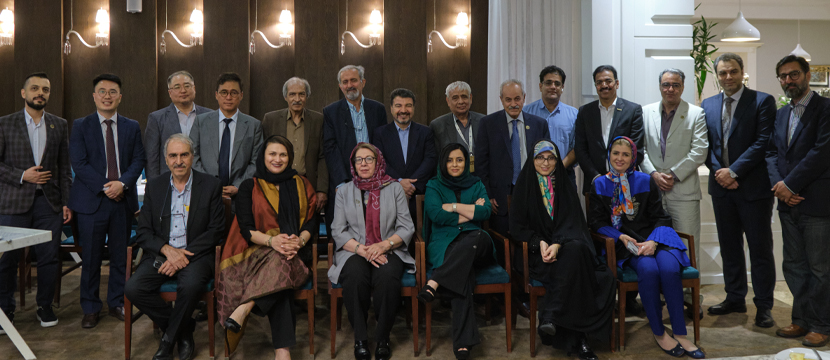 مهمانی بزرگ شرکت آزاد تجارت پارس