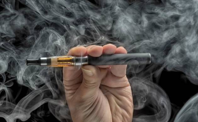 Smoking electronic cigarettes kills large number of mouth cells